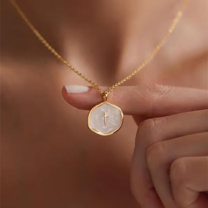 🔥✝️ Vintage Cross Necklace — Timeless Style with a Meaningful Touch