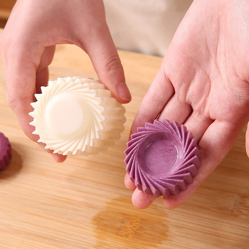 🍪 Creative Double-Ended Pastry Mold