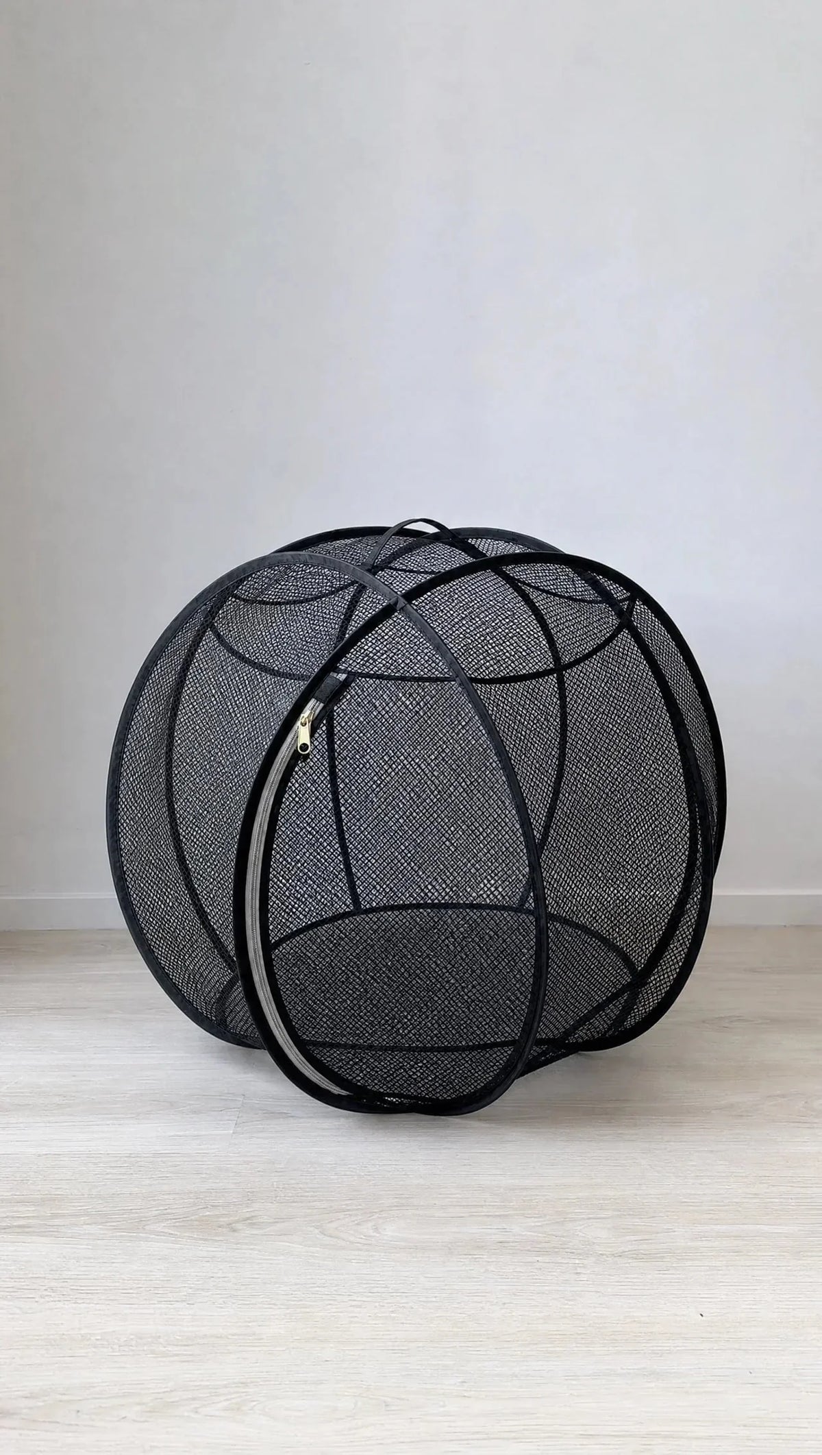 🐈 Indoor Outdoor Cat Haven – Lightweight Pop-Up Mesh Enclosure