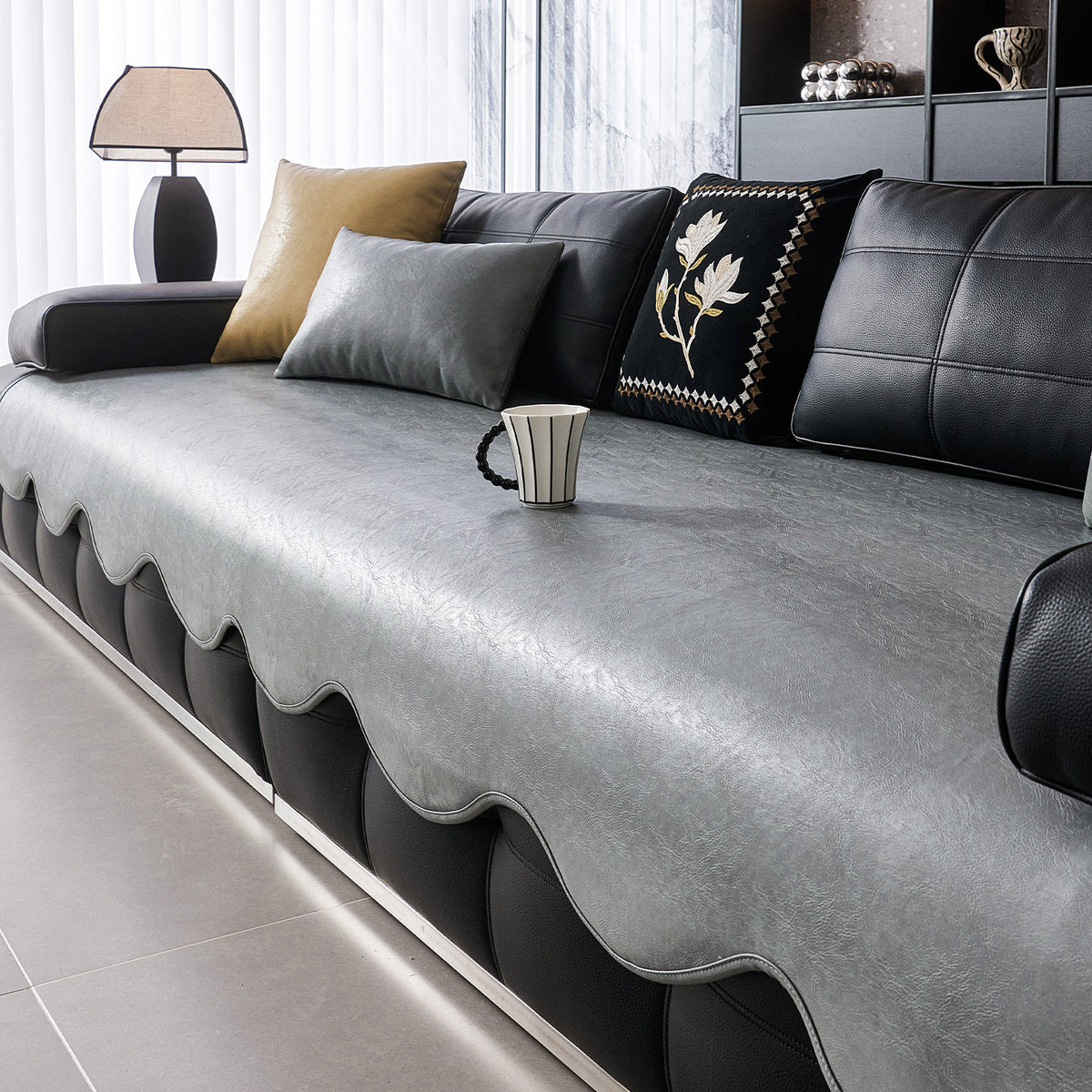 💎 Premium Sofa Seat Protector✨ Waterproof Faux Leather Cover for Everyday Protection