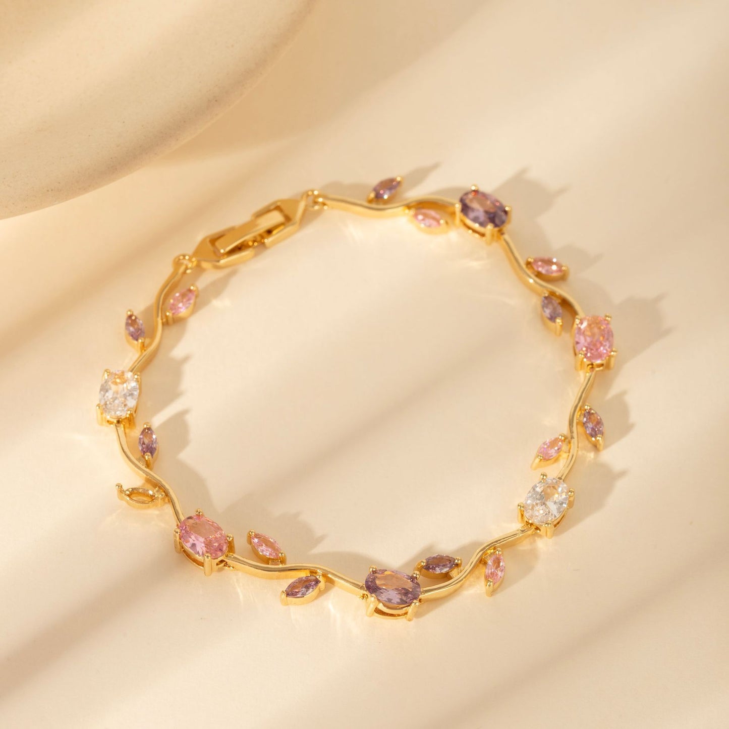🎁💞Dainty Rose Bracelet
