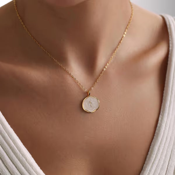 🔥✝️ Vintage Cross Necklace — Timeless Style with a Meaningful Touch